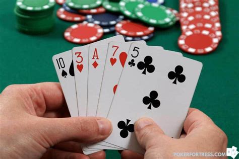 The hand with the higher matching 4 cards wins. ... The Straight Flush that starts with the highest value card wins. The Royal Flush A run of 5 cards of the same ...
